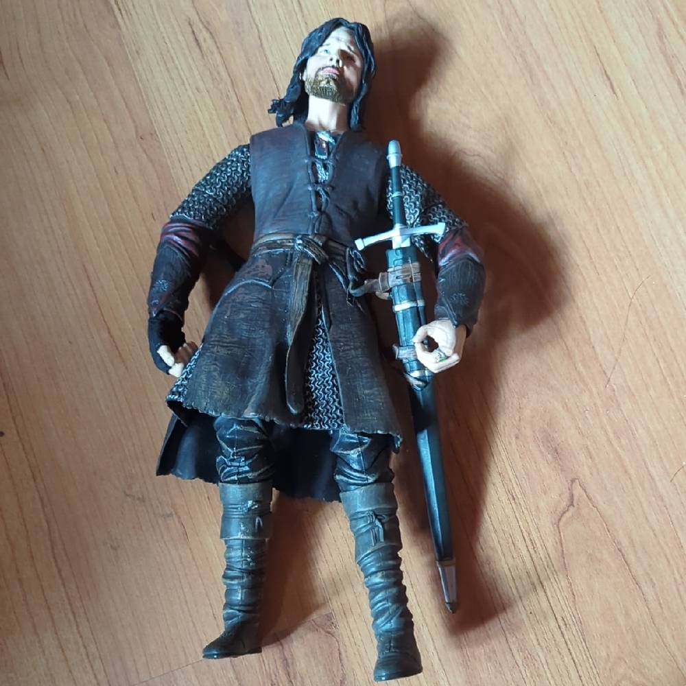 LOTR Aragorn 11in Action Figure with Sword & Dagger